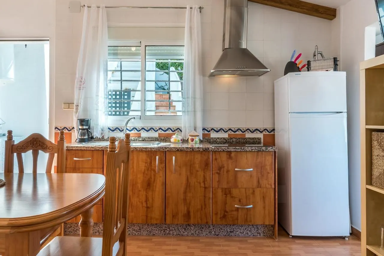 Apartamento A Pie De Playa 贝纳哈拉菲 0*,