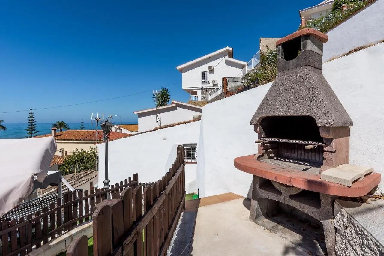 Apartamento A Pie De Playa 贝纳哈拉菲